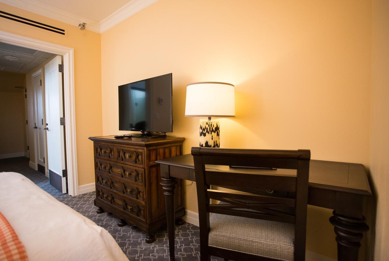 The Atherton Hotel At Osu Stillwater Room photo